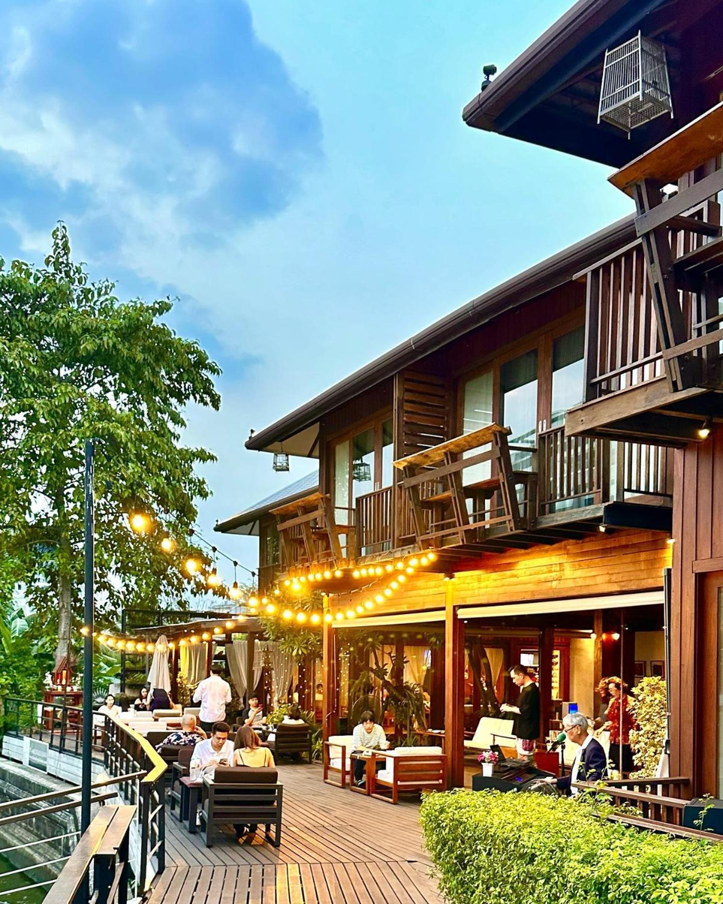 Chann Bangkok Noi Luaran gambar