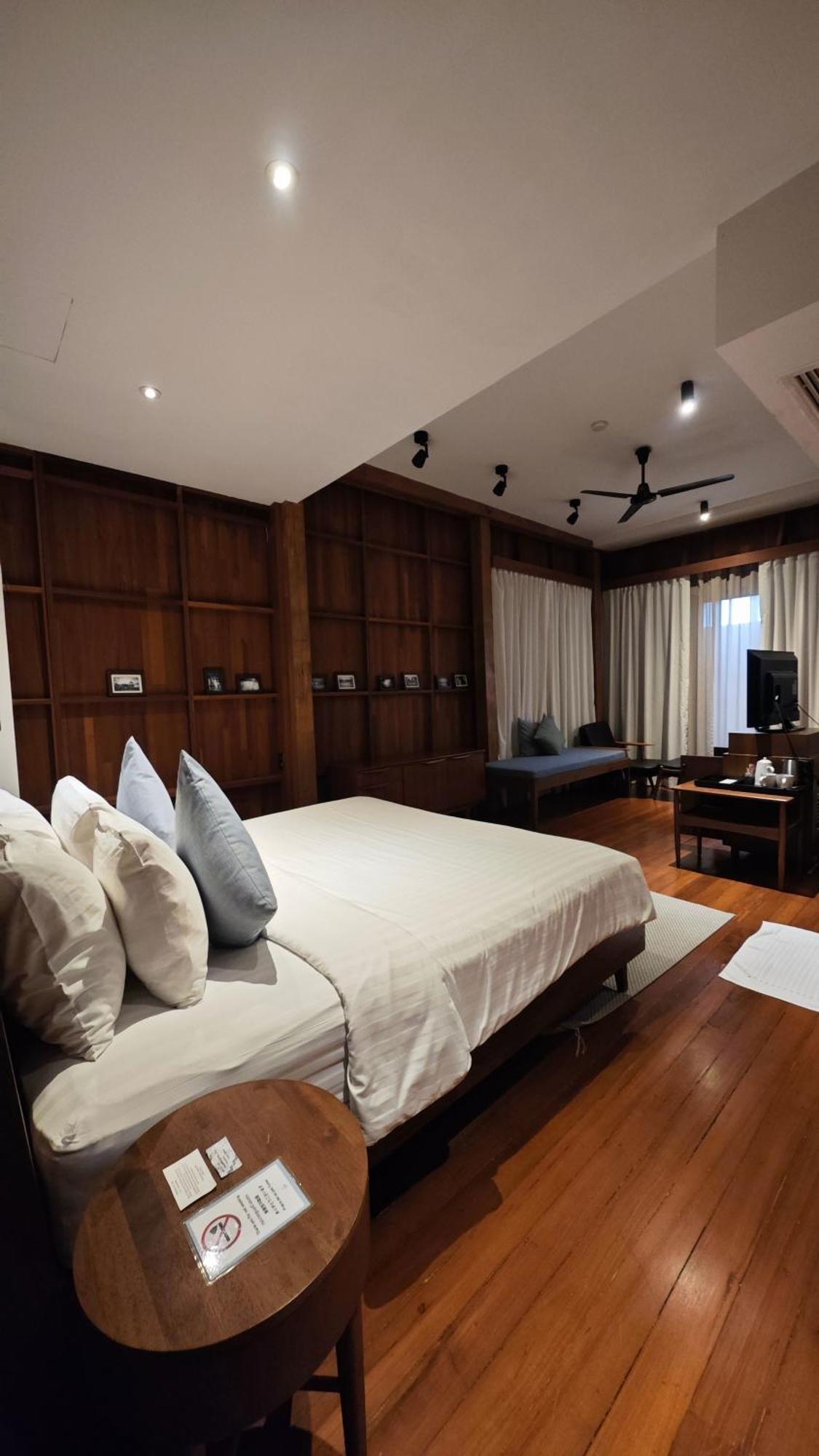 Chann Bangkok Noi Luaran gambar